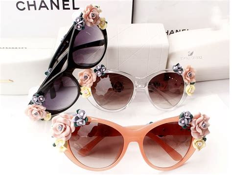 chanel floral print sunglasses